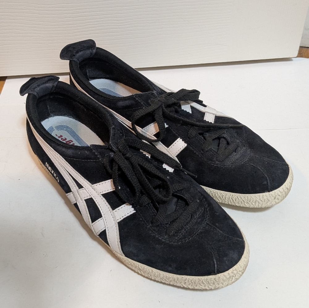 ONITSUKA TIGER Mexico Delegation Sneakers in Black/White Unisex size 10.5